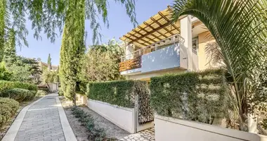 Haus 3 Schlafzimmer in Parekklisia, Zypern