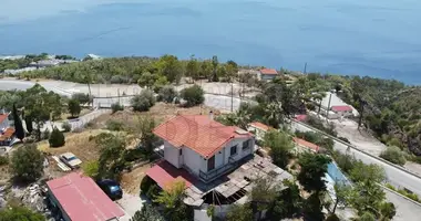 Haus 8 zimmer in Loutraki Perachora Agioi Theodoroi Municipality, Griechenland