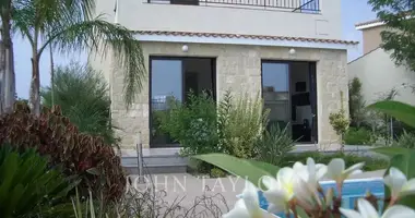 Mieszkanie 3 pokoi w Kouklia, Cypr