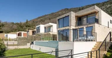 Wohnung in Kavac, Montenegro