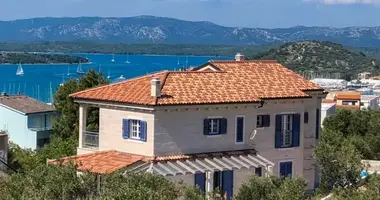 Villa 2 chambres dans Grad Sibenik, Croatie