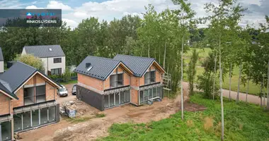 Casa en Noreikiskes, Lituania