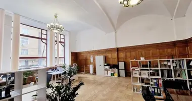 Office 6 500 m² in Moscow, Russia