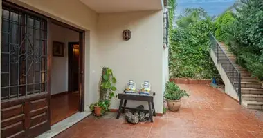 6 bedroom house in Spain