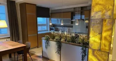 Mieszkanie 1 pokój w Warszawa, Polska