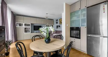 Gewerbefläche 53 m² in Warschau, Polen