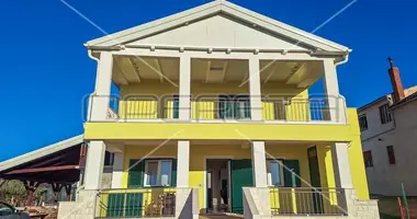 5 room house in Opcina Primosten, Croatia