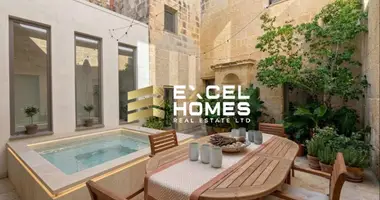 4 bedroom house in Żebbuġ, Malta