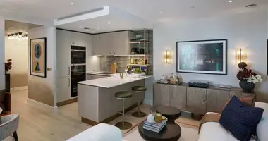 3 bedroom apartment in London, United Kingdom