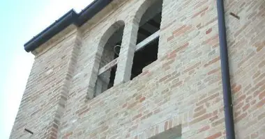 6 room house in Montottone, Italy