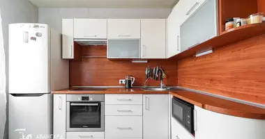 Wohnung 3 zimmer in Minsk, Belarus