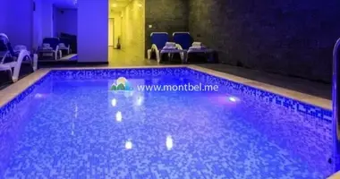 Hôtel 1 454 m² dans Sutomore, Monténégro