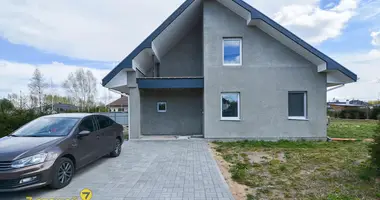 Casa en Kalodziscanski sielski Saviet, Belarús