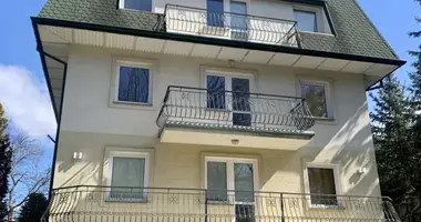 Квартира 3 комнаты в Варшава, Польша