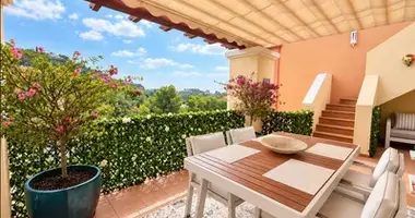 3 bedroom apartment in Benahavis, Spain