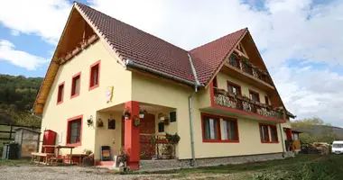 Guesthouse Property in  Romania in Fantanele, Rumänien