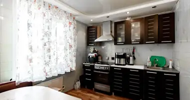 Apartamento 3 habitaciones en Minsk, Belarús