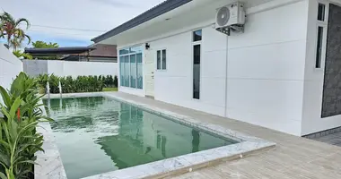 Haus 3 Schlafzimmer in Huai Yai, Thailand