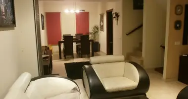 Dom 4 pokoi w Estepona, Hiszpania