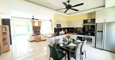 Dom 4 pokoi w Pong, Tajlandia