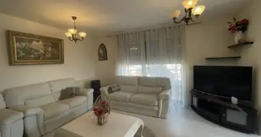 Wohnung 2 Schlafzimmer in Becici, Montenegro