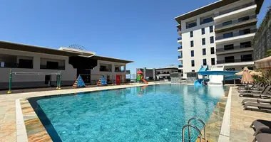 3 bedroom apartment in Muratpasa, Turkey