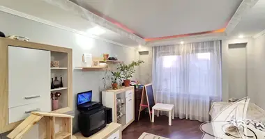 Apartamento 3 habitaciones en Muchaviecki sielski Saviet, Belarús