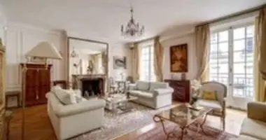 3 bedroom apartment in Paris, France