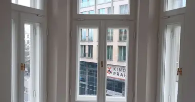 Mieszkanie 2 pokoi w Warszawa, Polska