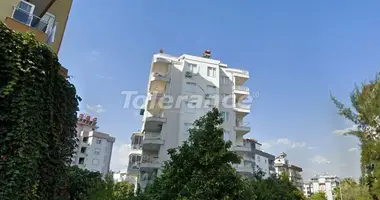 Wohnung 4 zimmer in Konyaalti, Türkei