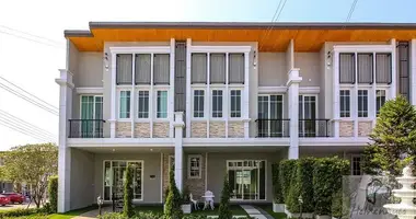 Adosado Adosado 4 habitaciones en Huai Yai, Tailandia