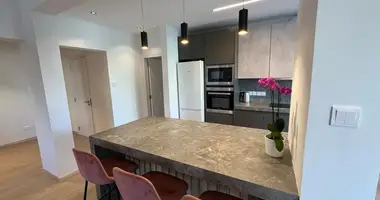 Apartamento 3 habitaciones en Koinoteta Agiou Tychona, Chipre