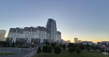 Apartamento 3 habitaciones en Minsk, Belarús