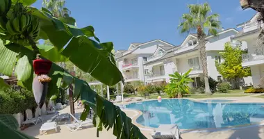 3 bedroom apartment in Kemer Mezarligi, Turkey