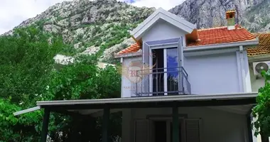 Дом 3 комнаты в Черногория