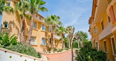 Propriété commerciale 6 700 m² dans Javea, Espagne