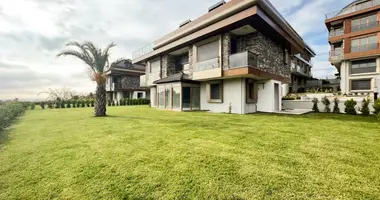 Villa 6 bedrooms in Beylikduzu, Turkey