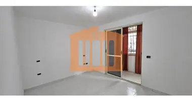 Commercial property 90 m² in Albania