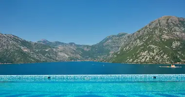 Вилла в Skaljari, Черногория