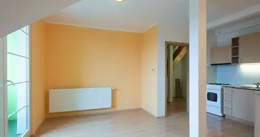 Mieszkanie 3 pokoi w Miasto Stołeczne Praga, Czechy