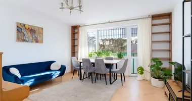 Wohnung 3 zimmer in Warschau, Polen