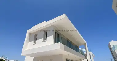 Willa w Paralimni, Cypr