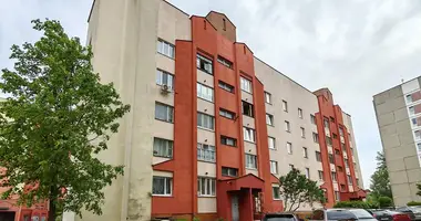 Apartamento 3 habitaciones en Minsk, Belarús