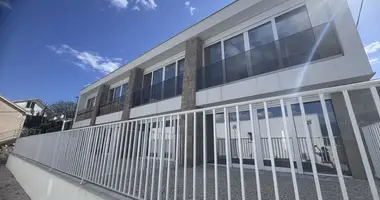 Casa de campo 2 habitaciones en Lustica, Montenegro