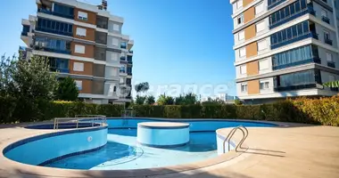 Wohnung 3 zimmer in Kepez, Türkei