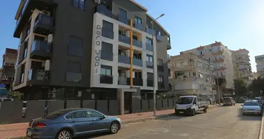 Duplex 2 bedrooms in Muratpasa, Turkey