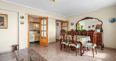 3 bedroom apartment in Torrevieja, Spain