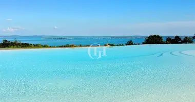 Пентхаус 5 комнат в Padenghe sul Garda, Италия