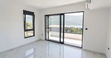 Квартира 3 комнаты в Кумбор, Черногория