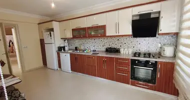 Mieszkanie 4 pokoi w Istasyon Caddesi, Turcja